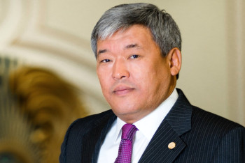 Фотография к новости: Президент Казахстана освободил от должности Рапиля Жошыбаева