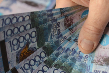 Фотография к новости: Мошенник-рецидивист накупил трусов и носков на сувенирные купюры