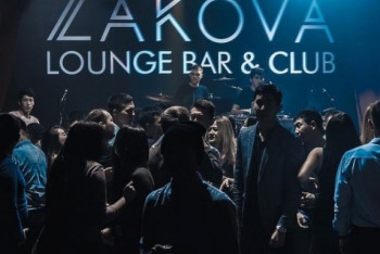 Фотография к новости: Мне их очень жаль – Аружан Саин о раздевшихся в ночном клубе девушках