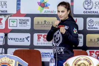 Фотография к новости: Фируза Шарипова стала чемпионкой мира в двух весовых категориях