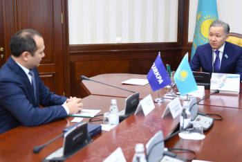 Фотография к новости: Казахстан передал Кыргызстану председательство в ТюркПА