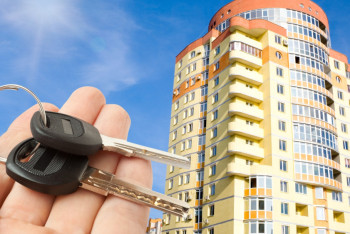 Фотография к новости: Государство должно дать казахстанцам работу, а не жилье – Назарбаев