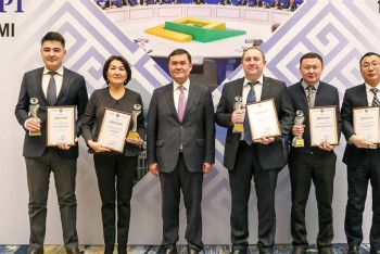 Фотография к новости: Лучших иностранных инвесторов наградили в Астане