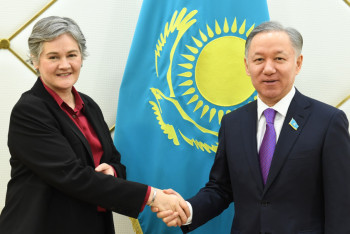 Нигматулин принял завершающего дипмиссию в Казахстане посла Великобритании