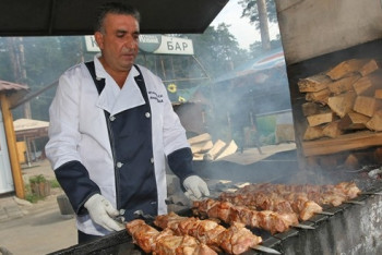 Экологическую ситуацию в Усть-Каменогорске ухудшают шашлычные