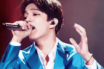 Фотография к новости: Димаш Кудайбергенов поздравил Данэлию Тулешову с победой 