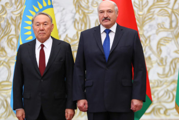 Фотография к новости: Казахстан вносит весомый вклад в поддержание международной безопасности - Лукашенко