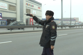 Фотография к новости: За неуплату штрафов 100 автомобилей отправили на штрафстоянку в Алматы 