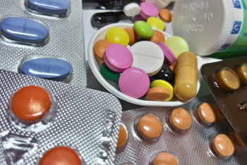 Запаса бесплатных лекарств для алматинцев хватит до марта 2018 года