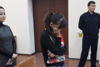 Родительских прав лишили мать, бросившую младенца на стройке в Уральске