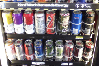 Фотография к новости: Энергетические напитки предлагают запретить в Казахстане 