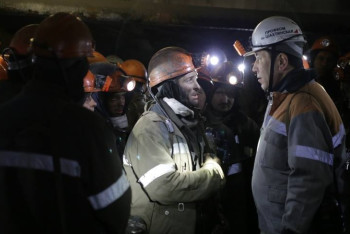 Фотография к новости: На переговоры с шахтерами в Карагандинскую область прибыл топ-менеджер «АрселорМиттал»