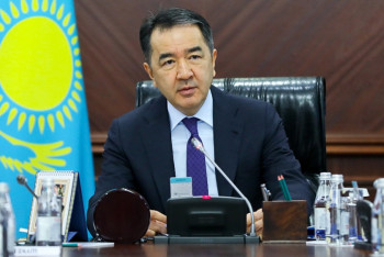 Сагинтаев поторопил подчиненных закрыть финансовый год