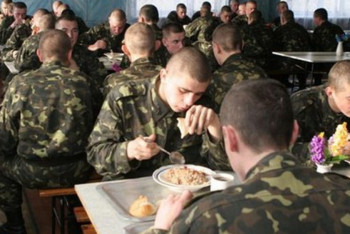 Фотография к новости: Предприниматели два  месяца бесплатно кормили солдат – НПП «Атамекен»