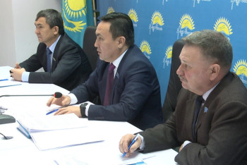 Фотография к новости: Больше 4 млн собрали депутаты для бездомного инвалида в Акмолинской области 