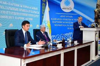 Из «Нур Отана» нужно исключать бездействующих депутатов - Габидулла Абдрахимов