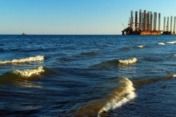 Фотография к новости: Как пять стран разделят Каспий, рассказал азербайджанский замминистра