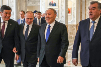 Фотография к новости: Назарбаев и Путин обсудили итоги заседания Совета коллективной безопасности ОДКБ