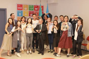 Фотография к новости: Более 180 казахстанцев поработали в качестве добровольцев ООН 