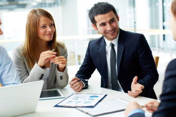 Треть сотрудников покинули рынок рекламы Казахстана за год