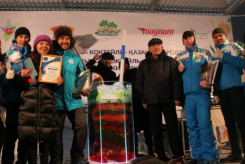 Фотография к новости: Рекорд по приготовлению самого большого «Мохито» установили в Казахстане