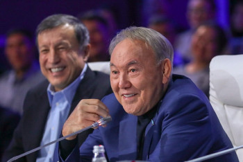 Фотография к новости: Назарбаев высказал мнение о ревности мужчин