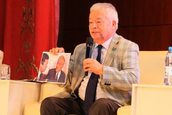 Фотография к новости: Интервью с Президентом Казахстана было незабываемым – Уайс