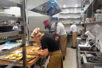 Фотография к новости: Охоту на нелегальных работников ведут налоговики в Алматы