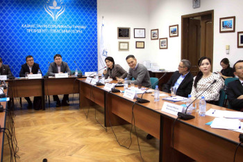 Вариант латинской графики для экономии бюджетных средств предложили в Казахстане