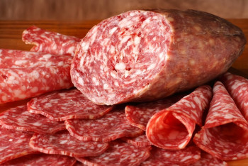 Фотография к новости: Свинину обнаружили в халяльной продукции в Казахстане 