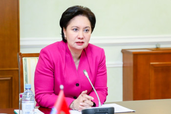 Фотография к новости: Послы шести стран вручили верительные грамоты Госсекретарю РК