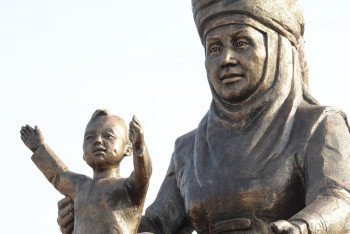 Памятник «Материнское счастье» появился в Кызылорде