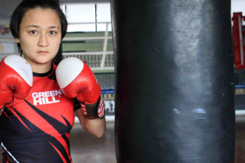 Аян Турсын: О казахстанских стереотипах, девушках в боях без правил и ЧМ 