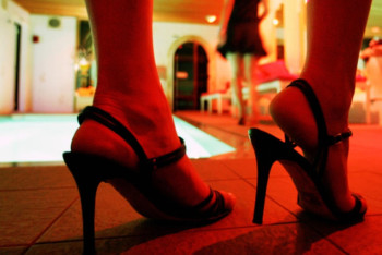 Фотография к новости: Несовершеннолетнюю казахстанку вовлекли в занятия проституцией в СКО