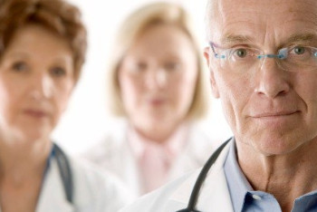 Фотография к новости: Более 300 врачей пожилого возраста работают в Актюбинской области