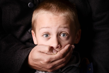 Похитить четырехлетнего мальчика пытался мужчина в Уральске