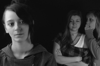 Фотография к новости: Психологи рассказали, кто чаще всего сплетничает