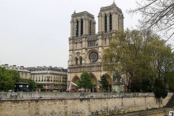 Фотография к новости: Налоговые льготы могут предоставить людям, жертвующим на ремонт Нотр-Дама