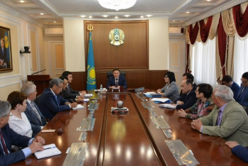 Фотография к новости: Аким Акмолинской области отчитался перед общественным советом