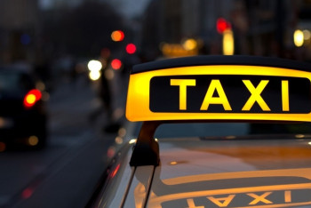 Фотография к новости: Мужчина отбирал телефоны у таксистов в Алматы