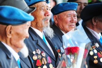 Фотография к новости: В Алматы ко Дню Победы ветераны ВОВ получат по полмиллиона тенге 