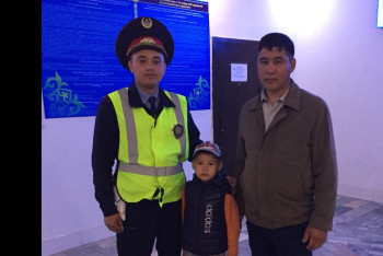 Фотография к новости: Отправившегося в самостоятельное путешествие 6-летнего мальчика спасли полицейские Павлодара 