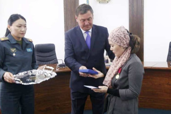 Фотография к новости: Погибших при крушении вертолёта Ми-8 военных наградили посмертно в Талдыкоргане