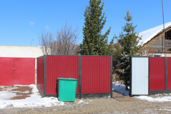 В Акмолинской области аким уступил свой особняк многодетной семье 