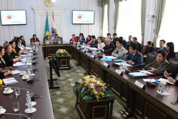 Фотография к новости: Абдыкаликова поручила принять меры по созданию благоприятных условий для студентов 