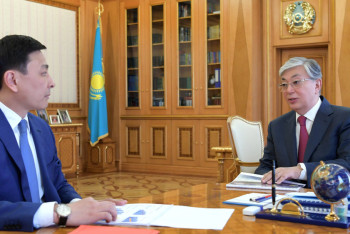 Фотография к новости: Токаев принял акима Западно-Казахстанской области Алтая Кульгинова