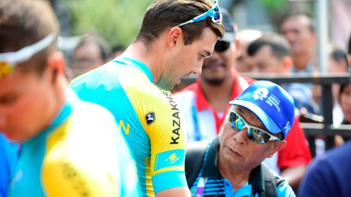 Казахстан завоевал золото и серебро на чемпионате Азии по велоспорту