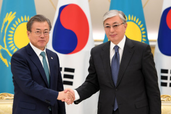 Фотография к новости: Брифинг Президентов Казахстана и Кореи: Отмечается высокий уровень диалога