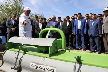 Фотография к новости: Умирзак Шукеев: Мы должны создать новое сельское хозяйство