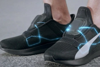 Фотография к новости: Cамозашнуровывающиеся кроссовки испытают в 11 странах мира